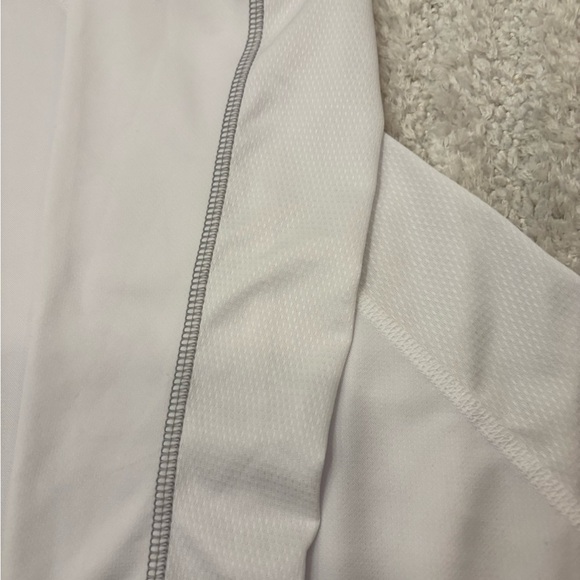 Like New! Huk Mens Long Sleeve Performance Fishing Shirt Rash Guard Small White - Picture 5 of 7